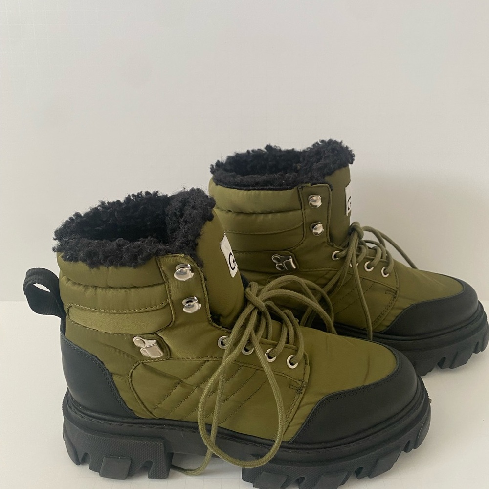 Ganni Faux Shearling Hiking Boot Kalamata Green and Black Size 8 - Picture 3 of 6